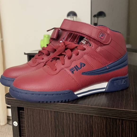 Sneakers - Picture 4 of 6